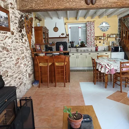 Maison De Village A La Montagne * Fos (Haute-Garonne)